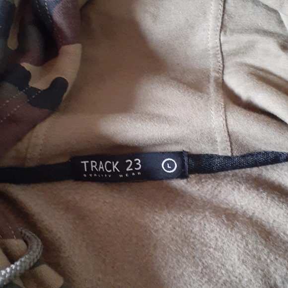 Savage hoodie from track 23 - Picture 2 of 3